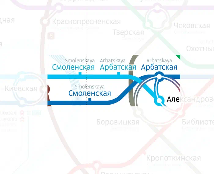 На рисунке изображена карта московской системы метро с синей линией, указывающей маршрут поезда.
