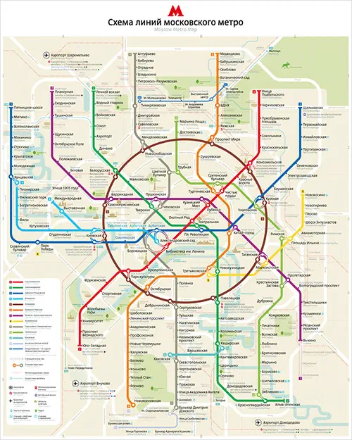 На картинке показан плакат Москвы Metro Map, который является подробной картой города Москвы, Россия, с различными красочными линиями и текстами, содержащими всеобъемлющий обзор системы метро.